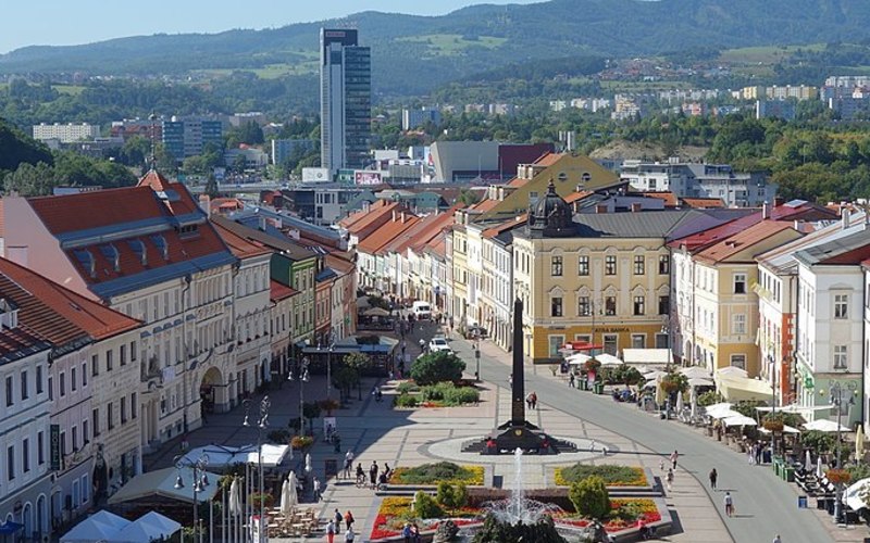 Slovensko - Banská Bystrica + Špania Dolina + Drevený artikulárny kostolík v Hronseku 35,- €