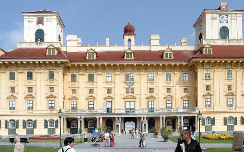 Rakúsko - Eisenstadt - Vianočné trhy + prehliadka zámku